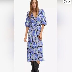 Gorgeous Mango Floral Dress